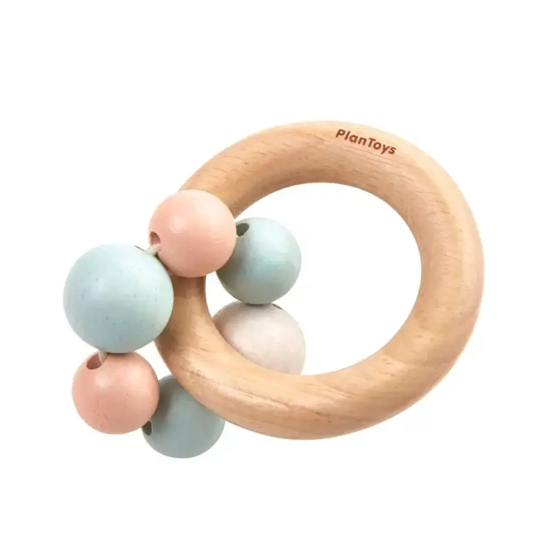 Super-Preis Plan Toys Baby Rassel mit Perlenring Holz pastell